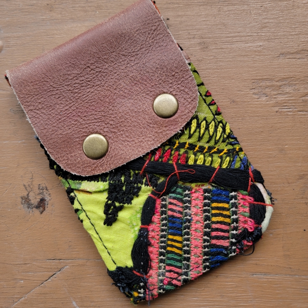 🌋👽 Free People Boho Embroidered Repurposed vtg banjara hippie Wallet card case - Picture 9 of 16